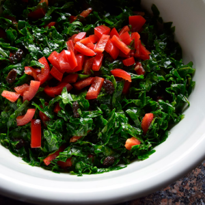 CRISP KALE CRUNCH SALAD